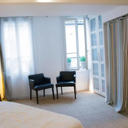 Apartman With Terrace Near Invalides *